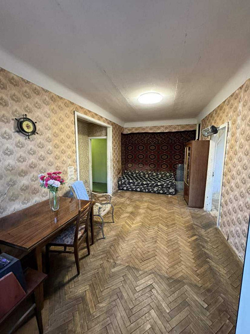 Продаж Квартира 2-кімнатна, 2/5 поверх на Салютна вул., д. 49 Київ - фото 2