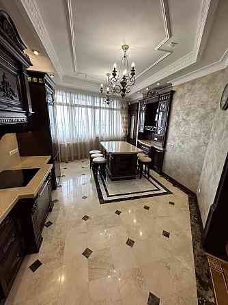 Продаж Квартира 3-кімнатна, 25/26 поверх на Коновальця Євгена вул., д. 36Б Kiev