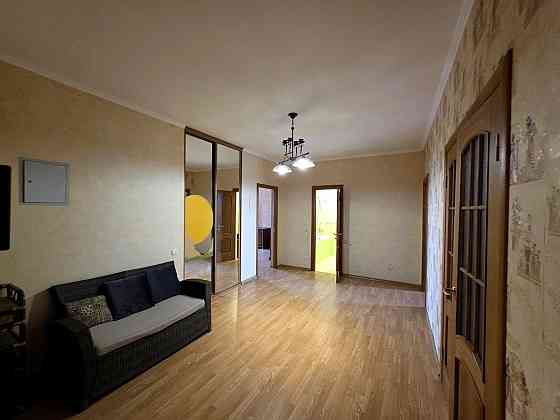 Продаж Квартира 3-кімнатна, 16/25 поверх на Голосіївська вул., д. 13 Kiev