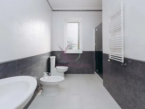 Оренда 2-поверховий   200 кв.м 4 кімн.  Чернівці - фото 9