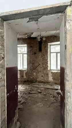 Продаж приміщення вільного призначення на вул. Хмельницького Богдана приміщень - 4, поверх - 1/3 Львів