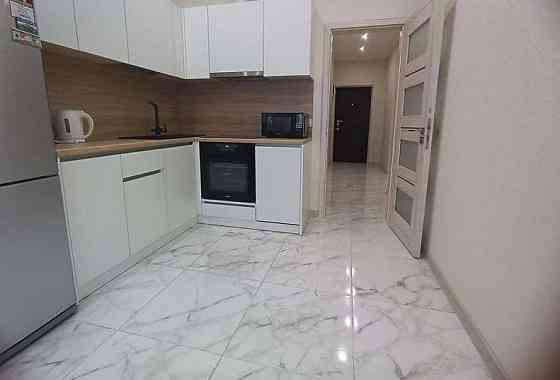 Продаж Квартира 3-кімнатна, 10/18 поверх на Жемчужная улица Одеса