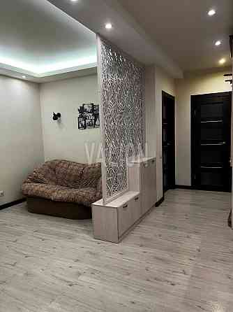 Продаж Квартира 3-кімнатна, 4/25 поверх на Вірменська вул., д. 6 Киев