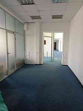 Оренда офісне приміщення на Варязький пров., 4 приміщень - 6, поверх - 3/5 Kiev