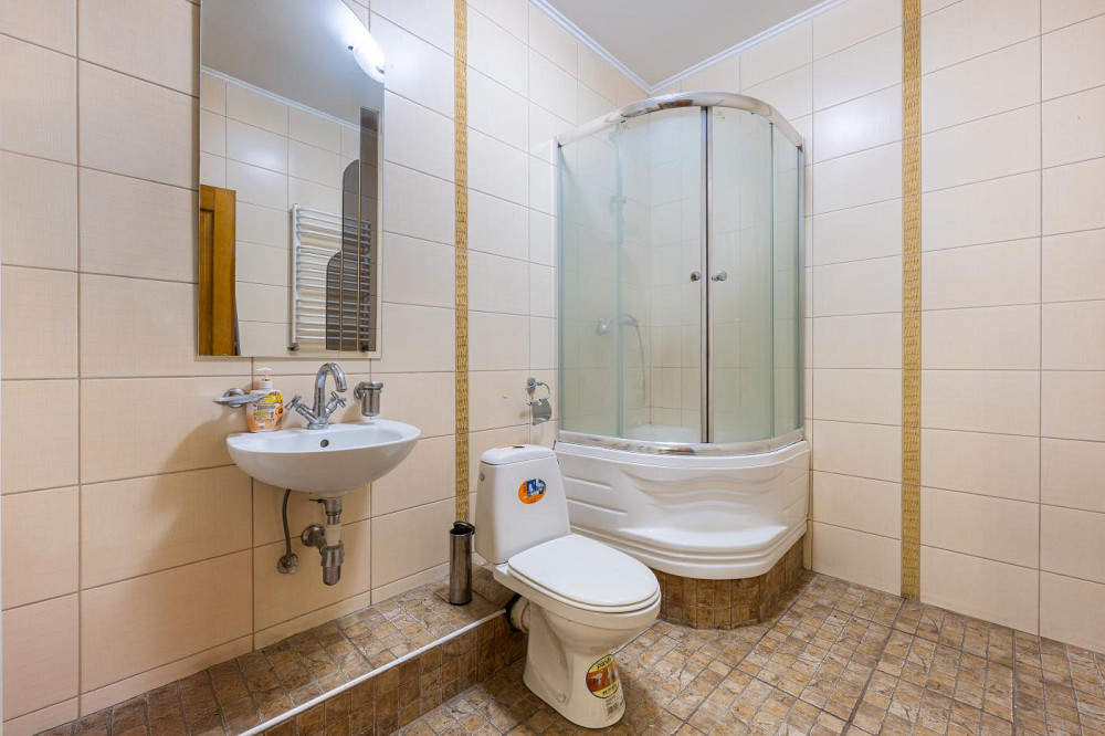 Продаж 3к Квартира 131 кв.м Гнатюка Володимира вул. L'viv - photo 11