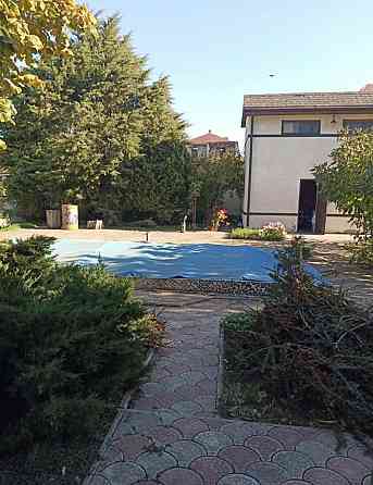 Продам Двоповерховий Будинок, на 20 сотках землі в Чорноморці Чорноморка