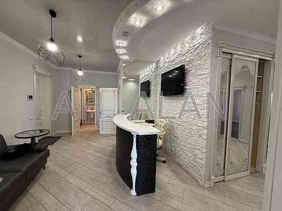 Оренда Будинок 4-кімнатний на Тичини Павла пр-т, 18Б Київ