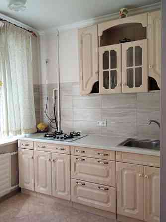 Оренда Квартира 3-кімнатна, 2/9 поверх на пр. Генерала Ватутина, 6а Київ