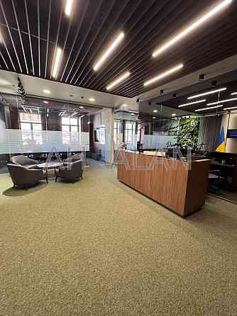 Оренда офісне приміщення на Хмельницького Богдана вул., 19/21 поверх - 4/7 Kiev