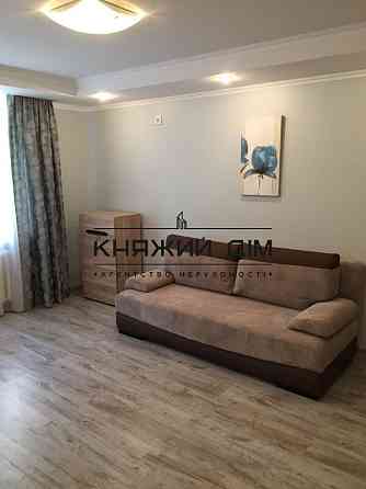 Оренда Квартира 2-кімнатна, 3/10 поверх на Леси Украинки бульв. / Л.Украинки бул Київ