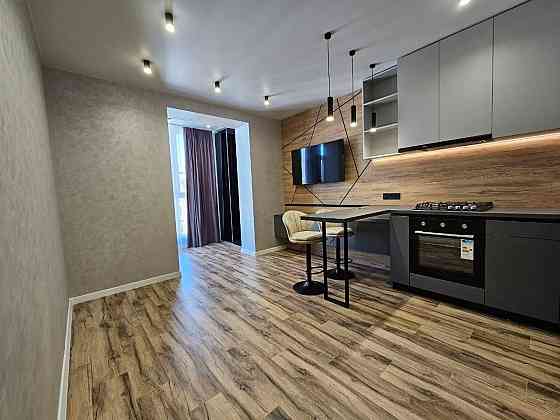 Продаж Квартира 1-кімнатна, 10/10 поверх на Содружества ул., 6 Дніпро