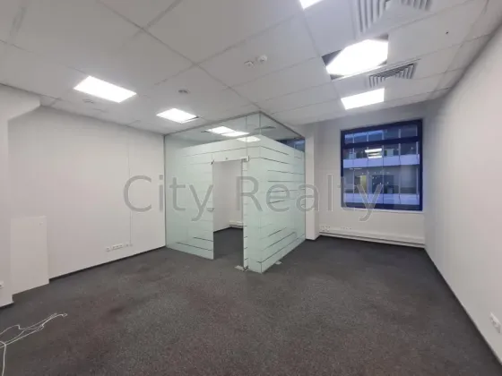 Здається Офісні приміщення площа 924 кв.м 5-й поверх Київ Лейпцизька 15А Київ