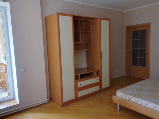 Продаж Квартира 1-кімнатна, 2/28 поверх на Ахматовой Анни, 13 Київ