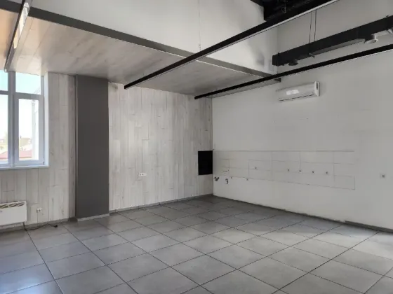 Здається Офісні приміщення площа 516 кв.м 4-й поверх Дніпро Фабрика Дніпро