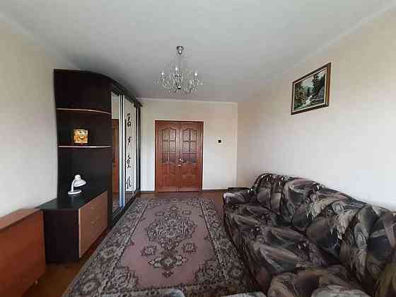 Оренда Квартира 3-кімнатна, 6/10 поверх на пр. Николая Бажана, 7б Київ