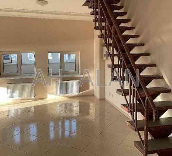 Оренда Будинок 3-кімнатний на Тичини Павла пр-т, 18Б Киев