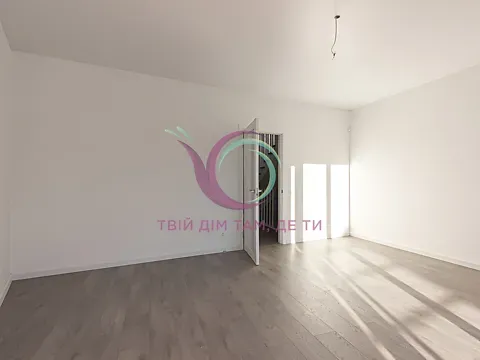 Продаж 3-поверховий   155 кв.м 5 кімн. на Йосипа Сліпого вулиця 28  - фото 5