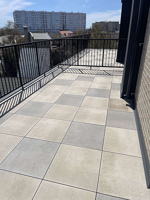 Квартира в сданном доме в Пространстве на Дачной с большой террасой. Одеса - фото 2