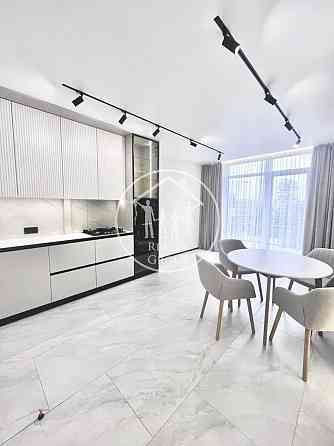 Продаж Квартира 2-кімнатна, 8/9 поверх на Навроцького, 39 Львов