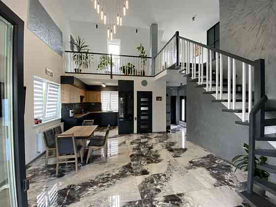 Продаж Будинок 4-кімнатний на вул. Щаслива Пидрясне