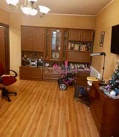 Продаж Квартира 2-кімнатна, 2/10 поверх на вул. Лопанська Харьков