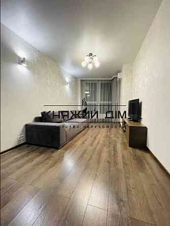 Продаж 2-кім. квартири на Драгоманова, метро Позняки. Код об'єкту: 21145406 Київ