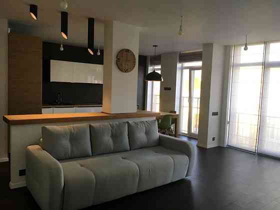 Оренда Квартира 3-кімнатна, 7/9 поверх на ул. Регенераторная, 4 Київ