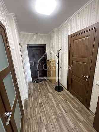 Оренда Квартира 2-кімнатна, 8/26 поверх на Юрія Кондратюка вул., 5 Киев