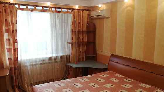 Продаж Квартира 3-кімнатна, 5/9 поверх на Володимирська вул., д. 89/91 Київ