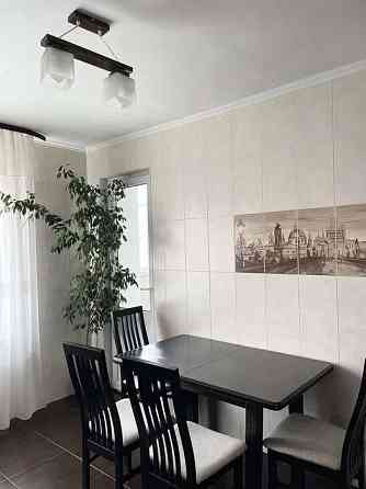 Оренда Квартира 2-кімнатна, 15/16 поверх на ул. Урловская Kiev