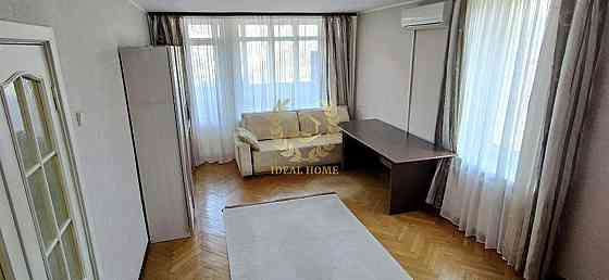 Продається 1к квартира вул.Митрополита А. Шептицького м.Лівобережна Київ