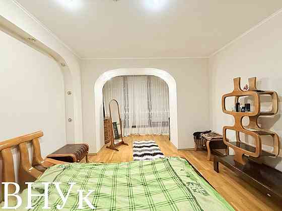 Продаж Квартира 3-кімнатна, 5/5 поверх на Чорновола Луцьк