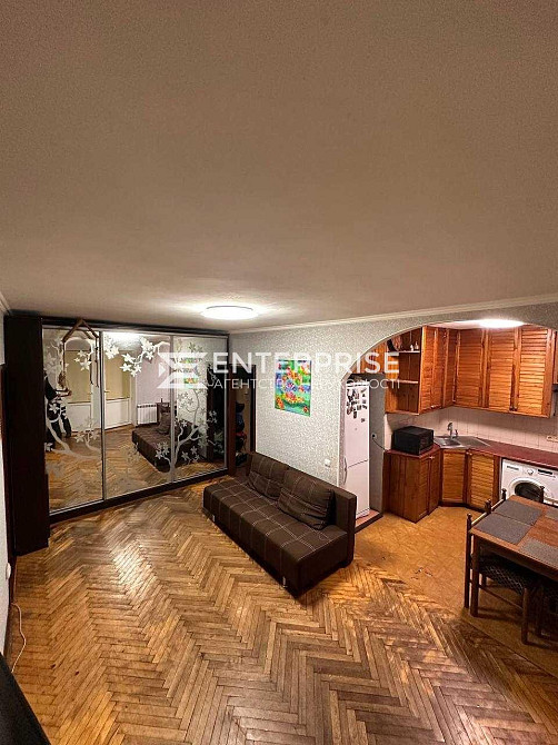 Продаж Квартира 4-кімнатна, 1/5 поверх на вул. Соборності Київ - фото 3