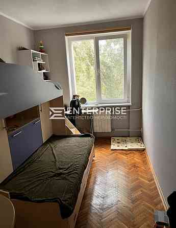 Продаж Квартира 2-кімнатна, 4/4 поверх на вул. Алексеевская Киев