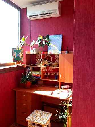 Продам затишну 1-кімнатну квартиру на вул. Петра Панча, 11-Б (Оболонь) Київ