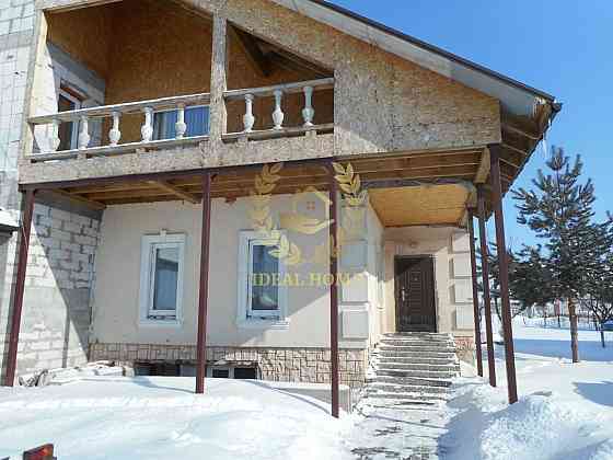 Продаж Будинок 8-кімнатний на Ивана Ступака ул., 1 Fastiv