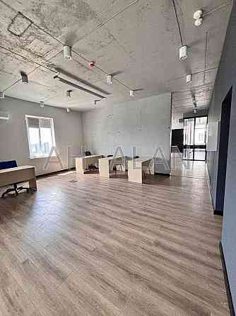 Оренда Будинок 2-кімнатний на Трускавецька вул., 4Б Киев