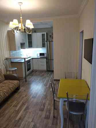 Оренда Квартира 2-кімнатна, 4/9 поверх на Регенераторная ул. Киев