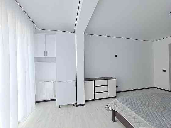 Оренда Квартира 1-кімнатна, 4/5 поверх на вул. Обїзна Ternopil'