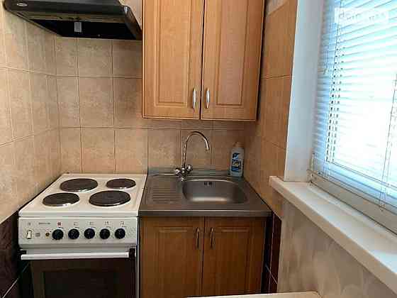 Оренда Квартира 1-кімнатна, 5/12 поверх на ул. Анны Ахматовой Київ