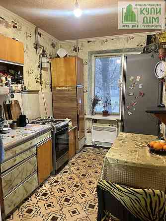Продаж Квартира 3-кімнатна, 1/9 поверх на Незалежності вул. (Попова), 88 Kirovohrad