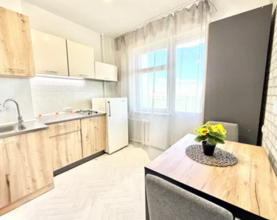 Продаж Квартира 1-кімнатна на ул. Генерала Бочарова, 36 Одесса