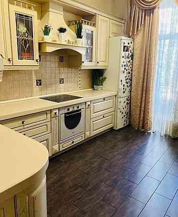 В продаже 5-ти комнатная квартира в 2-х уровнях возле парка Шевченко Одесса