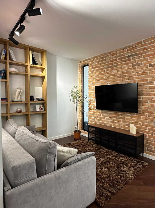 Продаж Квартира 1-кімнатна, 17/26 поверх на Ризька вул., д. 73-Г Киев - изображение 1