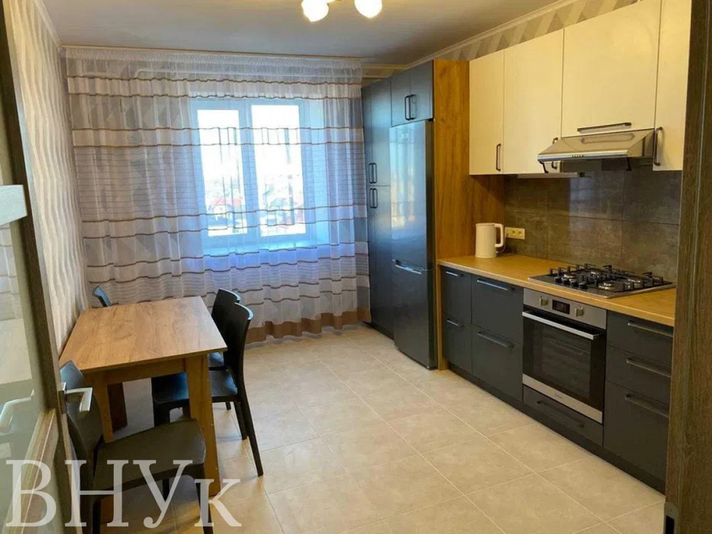 Продаж Квартира 1-кімнатна, 7/10 поверх на Відродження Luts'k - photo 1