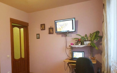 2 дома в центре с. Усатово Усатове