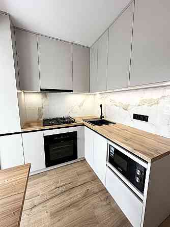 Продаж Квартира 1-кімнатна, 8/9 поверх на Берестейський вул., д. 19 Киев