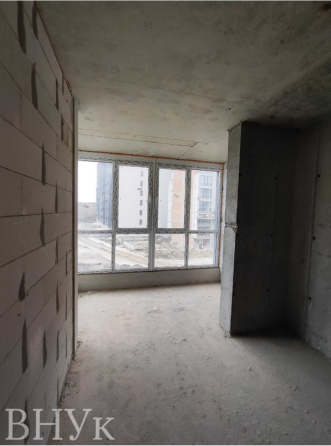 Продаж Квартира 1-кімнатна, 3/10 поверх на вул. Роксоляни L'viv