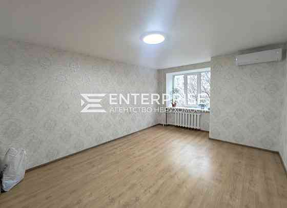 Продаж Квартира 4-кімнатна, 2/13 поверх на вул. Лобановского Киев