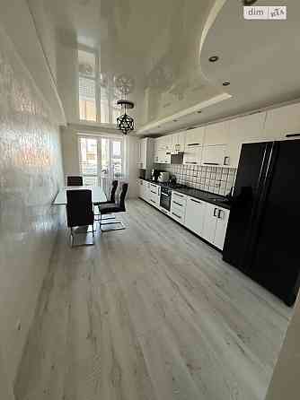 Продаж Квартира 3-кімнатна, 4/5 поверх на Миколаївська Vinnytsya